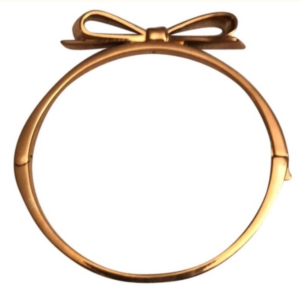 Rose gold bow bangle